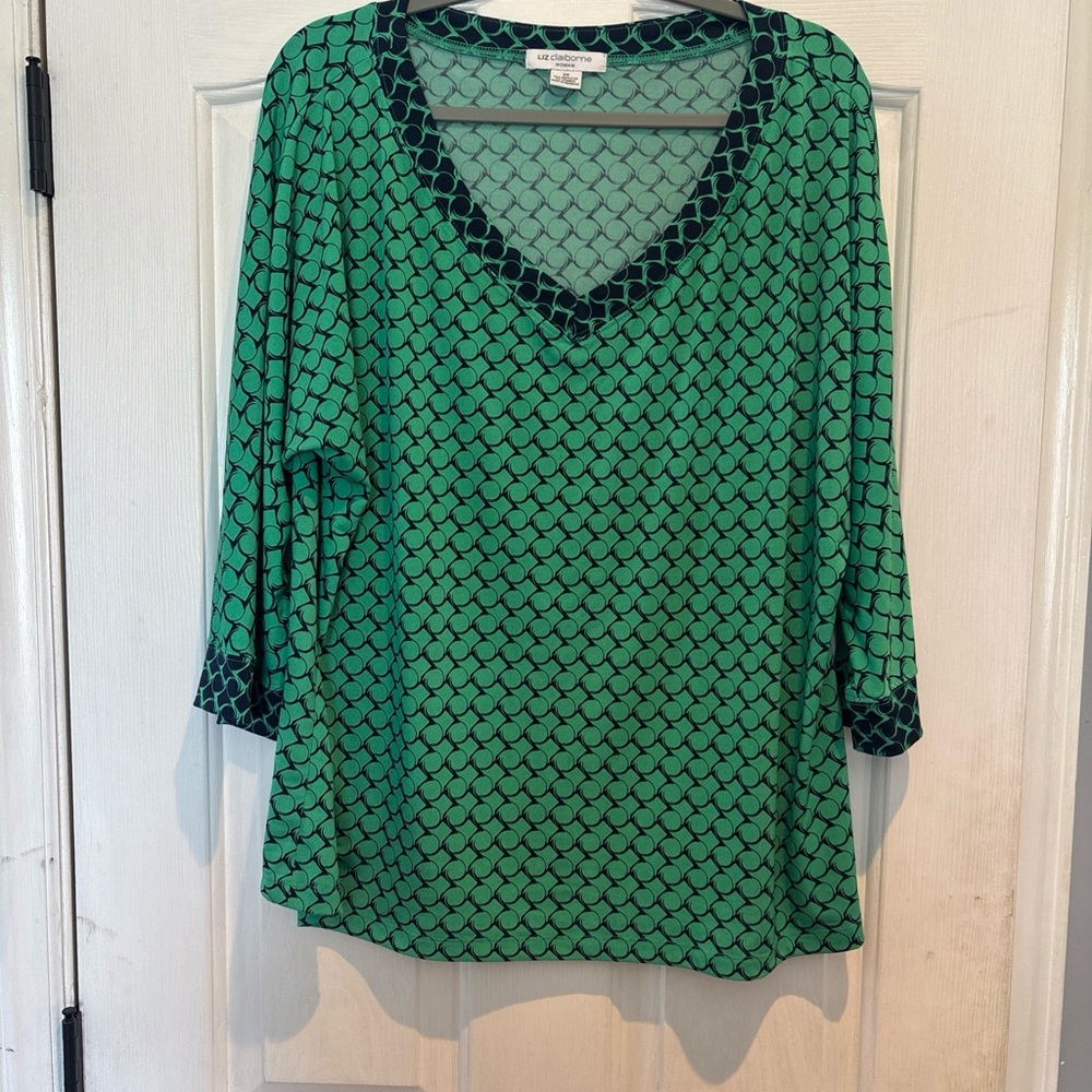 Liz Claiborne Green Patterned V-Neck Blouse